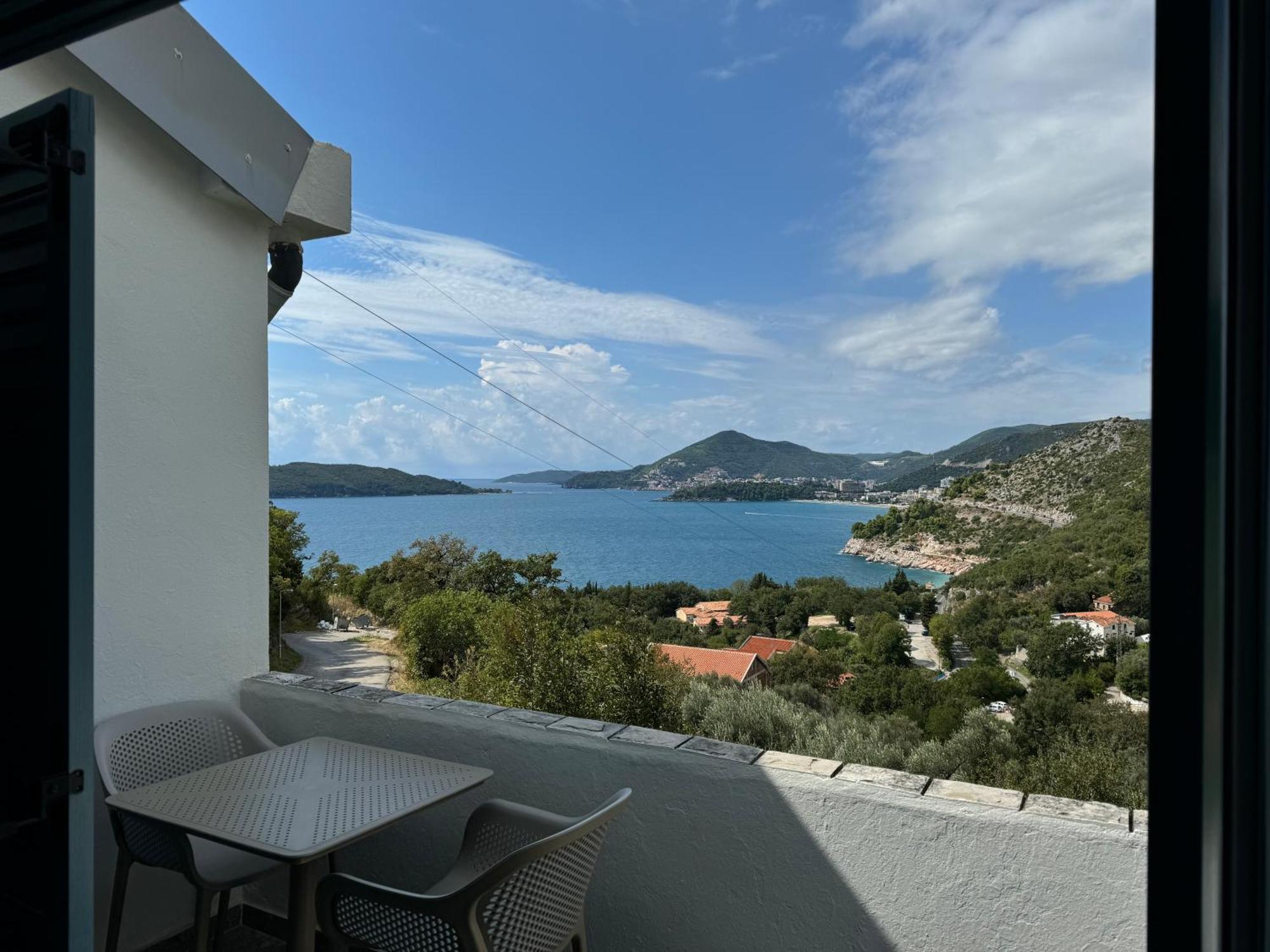 Apartment Blue Window Przno Budva